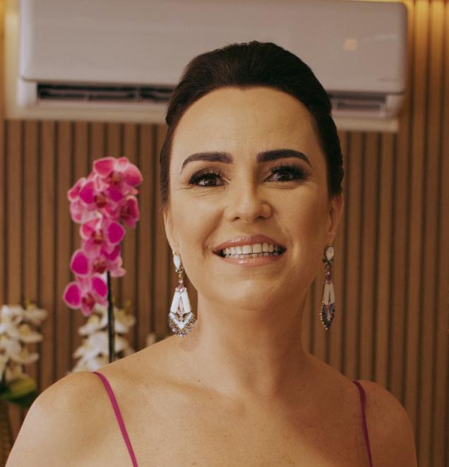 Dra. Fabrícia De Oliveira Assis Cantadori 